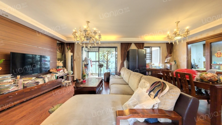 万科城二期A区二手房实景图