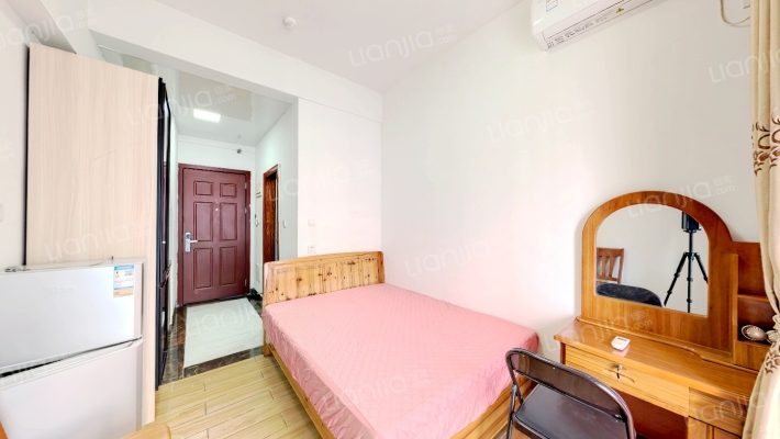 御秀名门二手房实景图