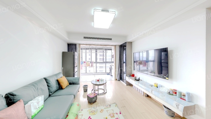 卓越景枫蔚蓝郡二手房实景图