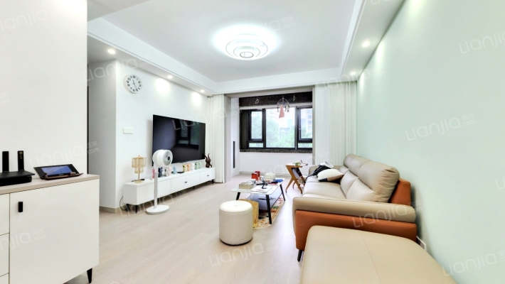 虹桥河滨花园二手房实景图