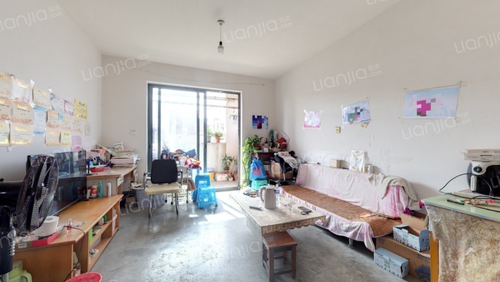 临港海滨国际花园二手房实景图