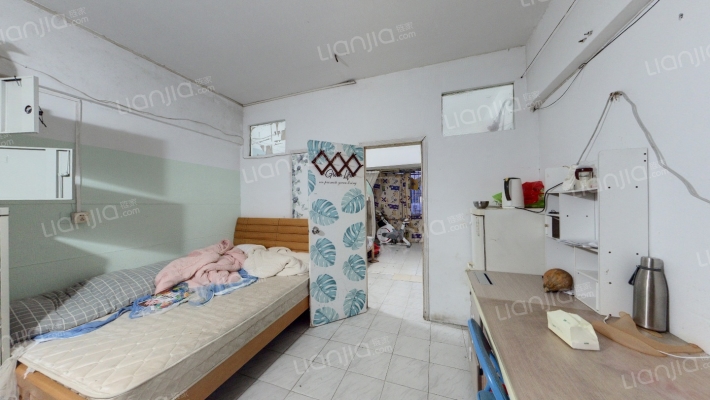 航天综合楼二手房实景图