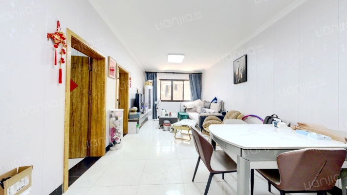 松石南路二手房实景图