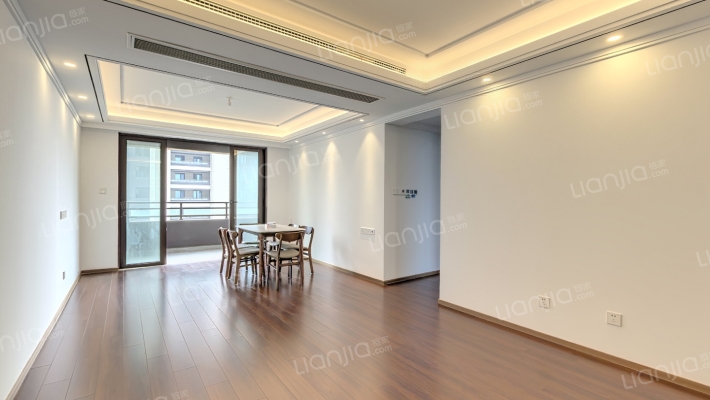 和峰南岸二手房实景图