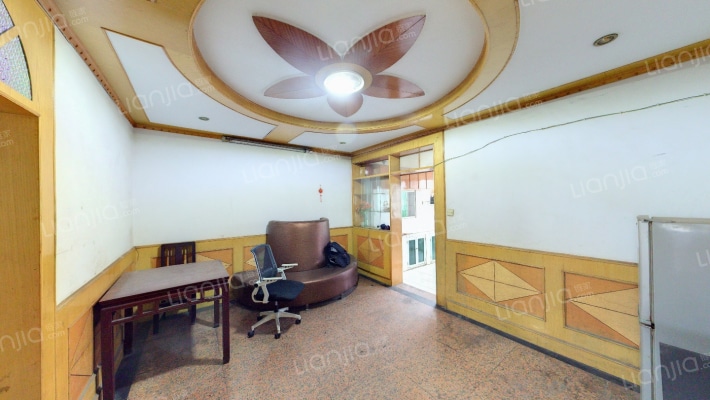 港中新村二区二手房实景图