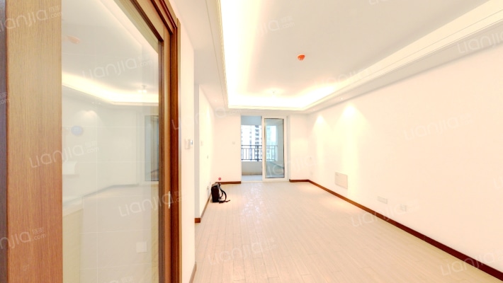 万科蓝色东方二手房实景图