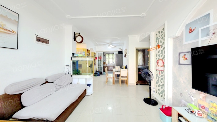 高速翡翠湖畔二手房实景图