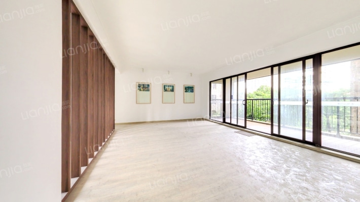 城市山麓二手房实景图