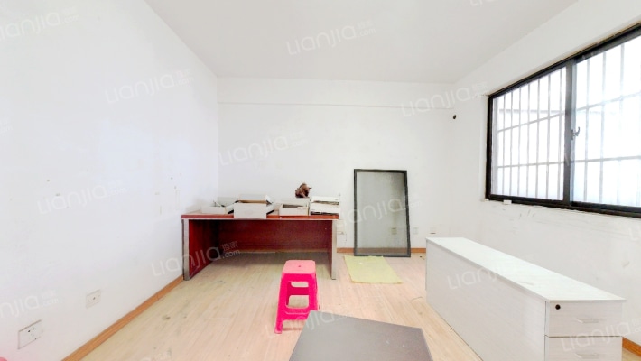 伟华大厦二手房实景图