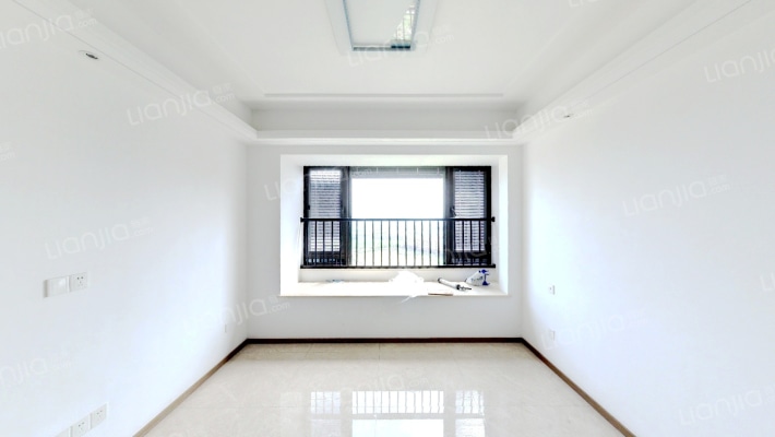 荣安铂云府二手房实景图