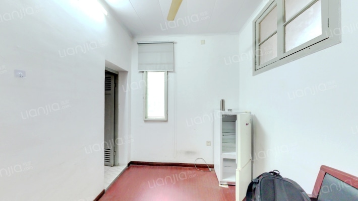 经济宿舍中心二手房实景图