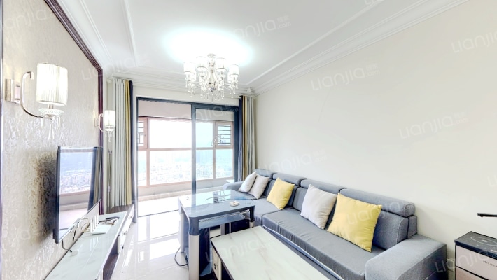 新世界御湖二手房实景图