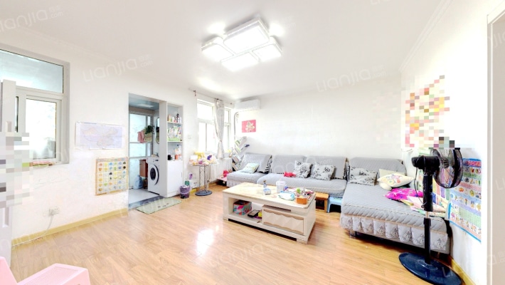 康居伊河佳苑二手房实景图