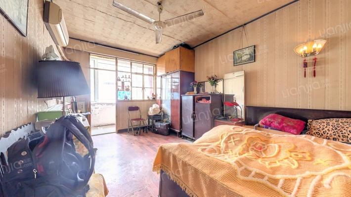 新泾七村二手房实景图