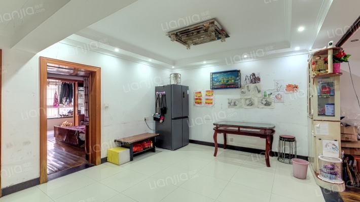 港南花苑新城苑二手房实景图