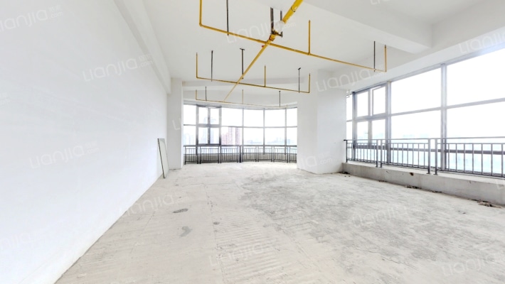 绿地国博财富中心二手房实景图