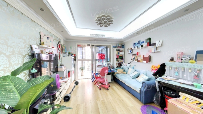 星雨华府南区二手房实景图