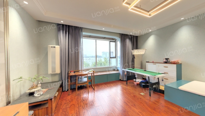 在水一方二手房实景图