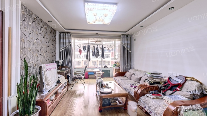 龍湾雅苑二手房实景图