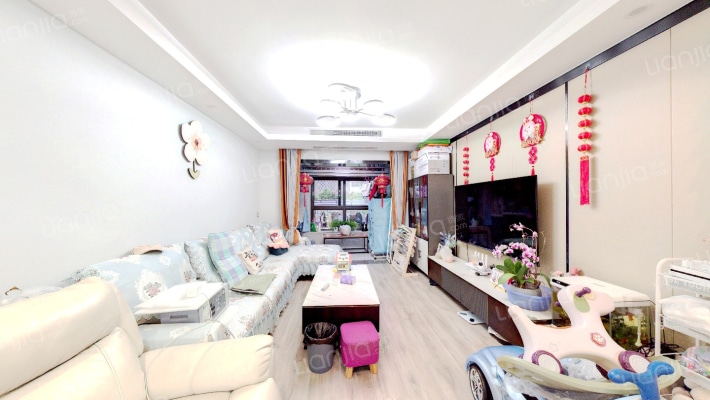 保利香槟二手房实景图