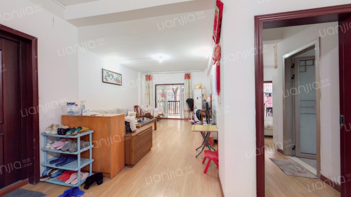 湖岸嘉苑二手房实景图