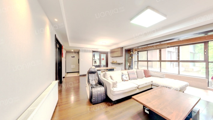 万科城二手房实景图