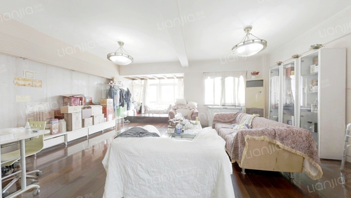 凤凰山公寓二手房实景图