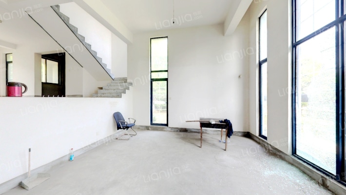 海湾艺墅二手房实景图