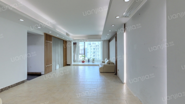 希尔顿阳光二手房实景图