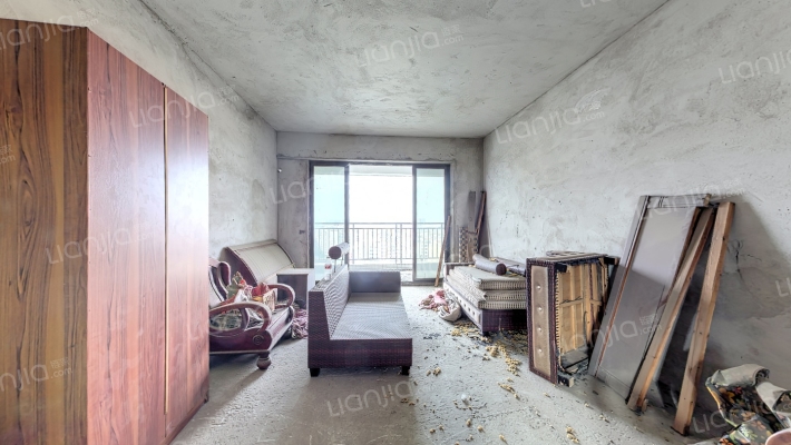 俊怡云山御居二手房实景图