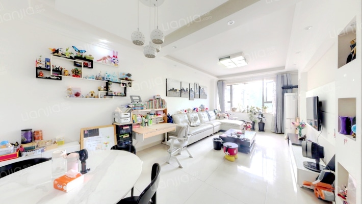 世龙广场二手房实景图