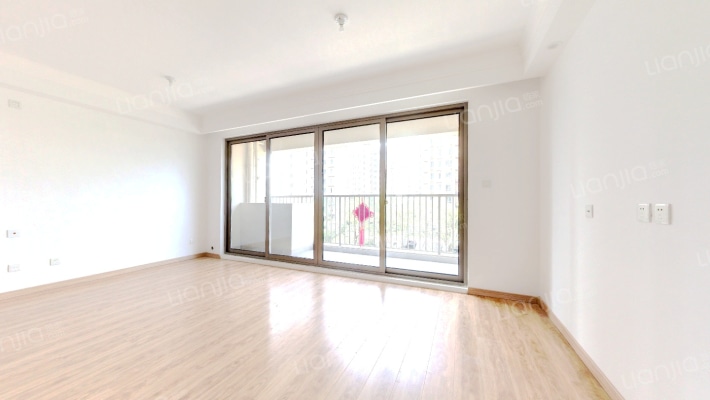 绿地悦颂云庭二手房实景图