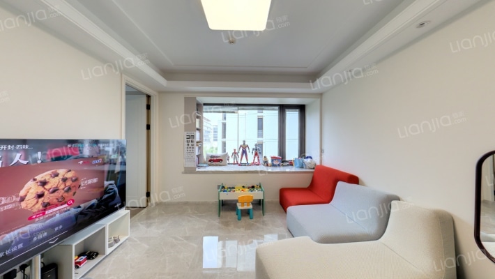 春月江澜湾二手房实景图