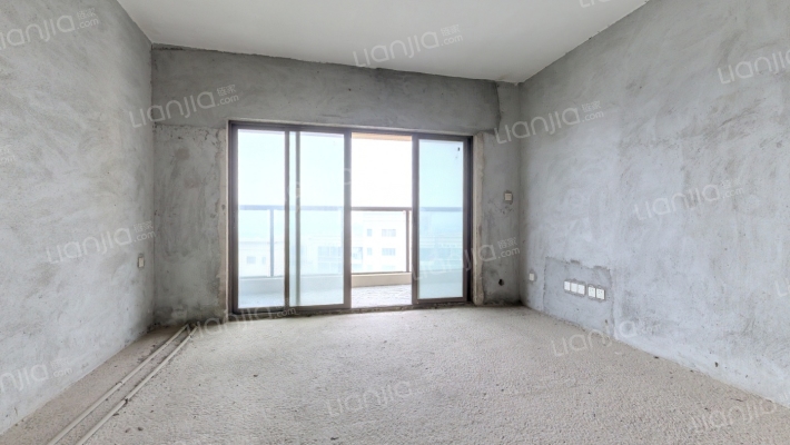 大新鸿基豪苑二手房实景图