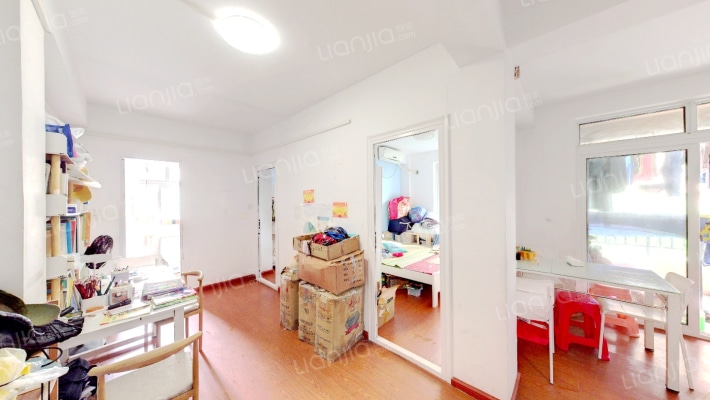 派舍提香二手房实景图