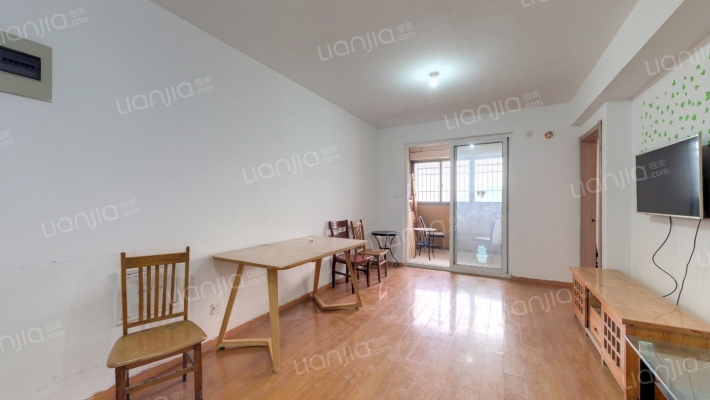 乐业东苑二手房实景图