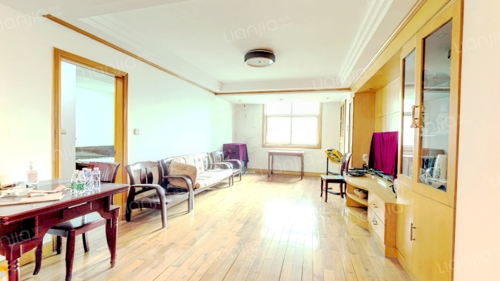 港台公寓二手房实景图