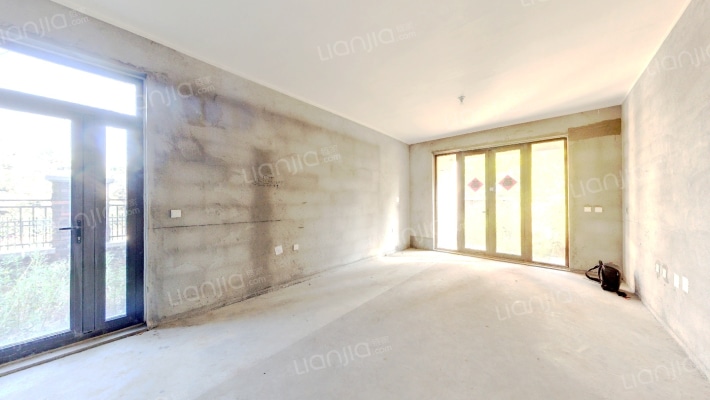 泰和郡四期二手房实景图