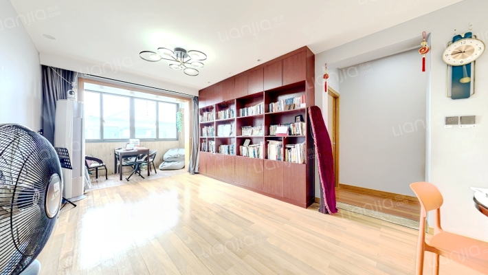 恒大华城长清苑二手房实景图