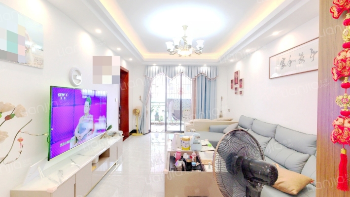 颐澳领地二手房实景图