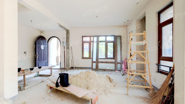 见山独栋二手房实景图