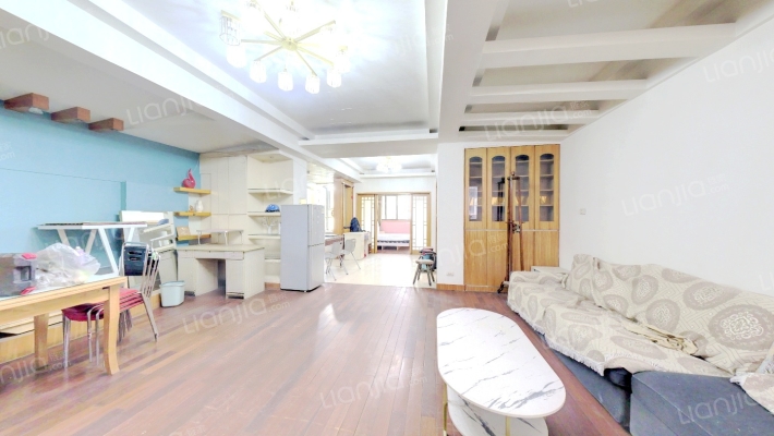 葡京花园二手房实景图