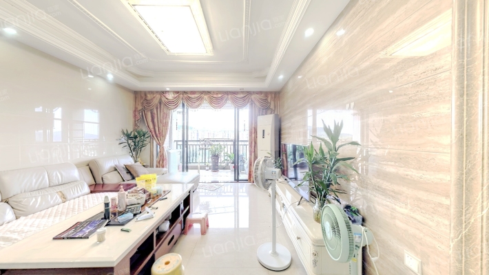 富城华府二手房实景图