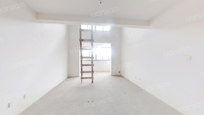 漕湖花园四区二手房实景图