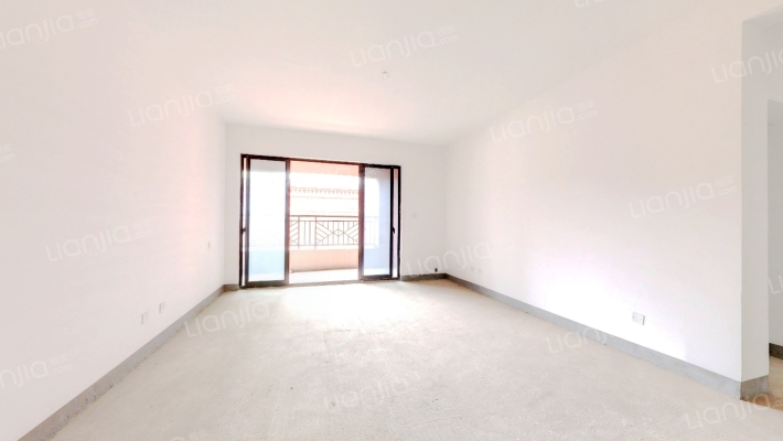 绿地国际博览城二期博峰二手房实景图