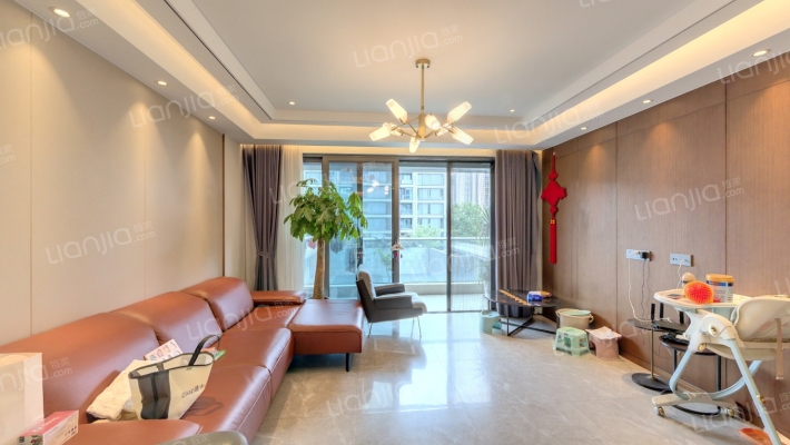 融创玖玺台二手房实景图