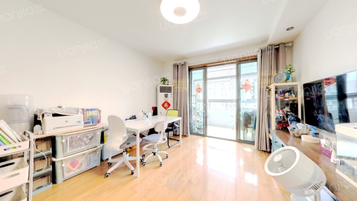 四季晶华二手房实景图