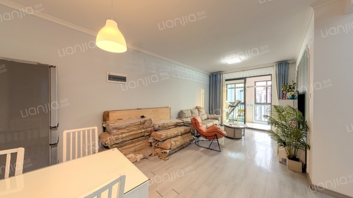 宝能城三期二手房实景图