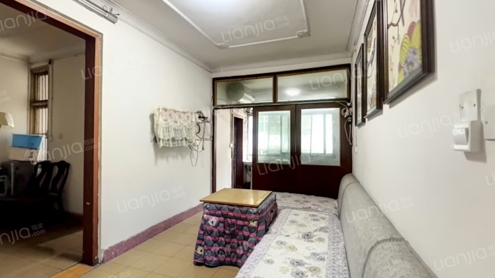 环卫处宿舍二手房实景图