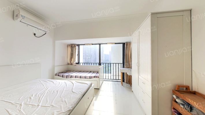 泰华君逸世家二手房实景图